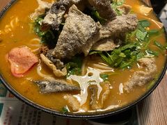 招牌炸酱小锅米线-肥汁米蘭香港米线(宁波路总店)