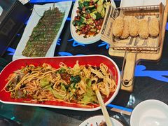 -路边边.炒菜烧烤.音乐餐厅(良乡长虹店)