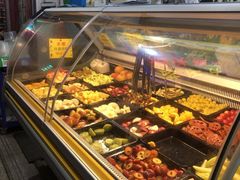 自助取餐区-老炳·七丛松甘草水果