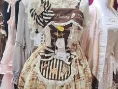 -甜镜物语 LOLITA·汉服·JK制服三坑生活馆(滨江道店)