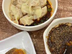 -继红顺河抄手名小吃