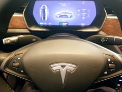 -TESLA 特斯拉(上海太古汇体验店)