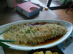 -吴越荣记·苏州菜·松鼠桂鱼(斜塘老街店)