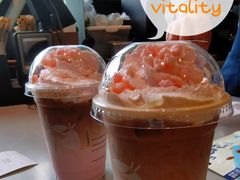 桃桃厚乳拿铁-瑞幸咖啡(汇日央扩国际广场店)