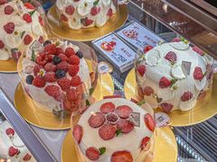 -花花卷卷·鲜食蛋糕(静安久光百货店)