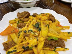 鲜笋炒牛肉-南记食粥坊·宵夜大排档(卫国路店)