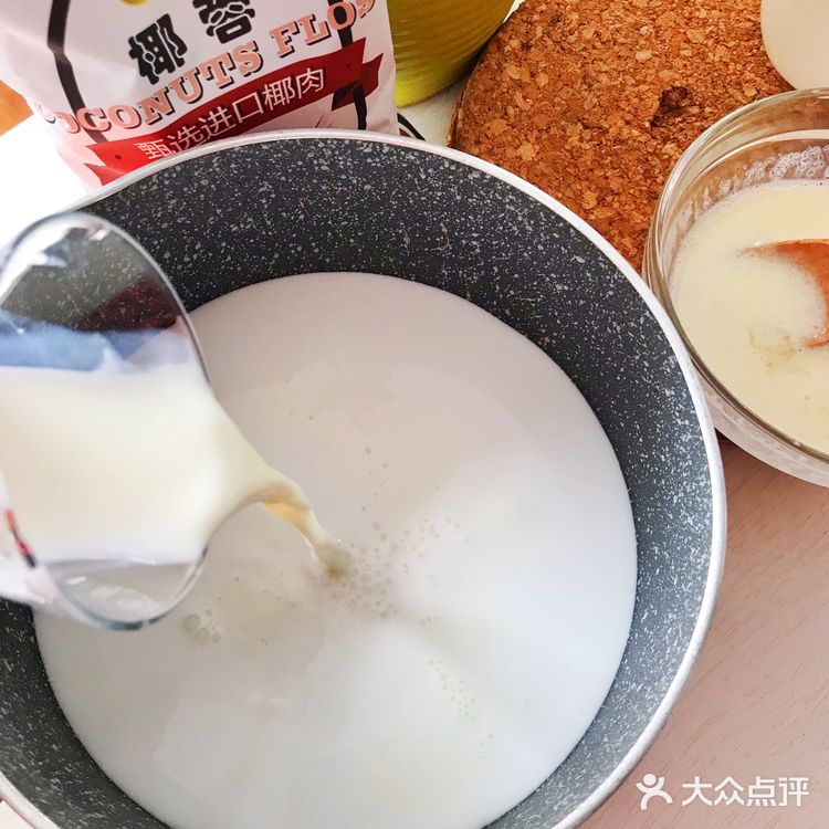 自家製|Q彈Q彈的椰奶小方🥥零難度‼️手殘黨也能做✅