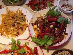 -老街烧烤大排档·地道湖北菜·龙虾馆(汉口火车站店)