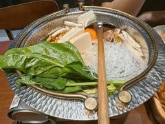 -8PINTS八品脱·日料·烧鸟·精酿小酒馆(莘庄店)