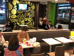 大堂-麦当劳(龙湖时代天街店)