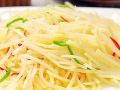 土豆丝-日进一片海.生腌海鲜火锅.宵夜烧烤(三里屯总店)