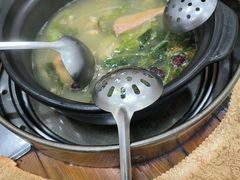-濠轩阁特色生蚝火锅(水湾路店)
