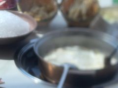 -喃喃椰·糟粕醋·椰子鸡火锅(七堡花园店)