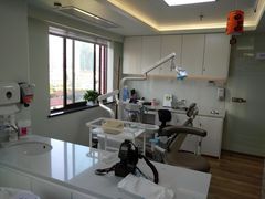 -Dr.Z dental仁康种植矫正中心