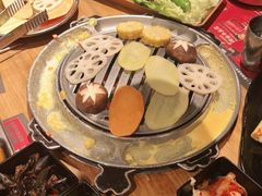 -青瓦炭韩潮烤肉(花园道店)