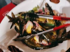 -野山舂·贵州现舂酸汤火锅(鸿通城店)