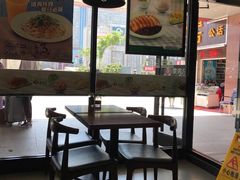 靠窗位-李先生牛肉面大王(合肥火车站出站口店)