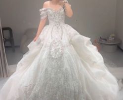 -PAI婚纱礼服设计馆【大牌租赁/高级定制】