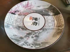 餐具摆设-杨记隆府(重庆总店)