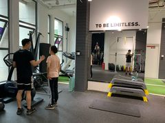 -汗水空间私教健身连锁(SM广场店)