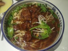 -镇南锅盖面馆(解放路店)