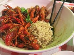 -龙巢盱眙龙虾·鸡煲·烧烤宵夜(坪洲店)