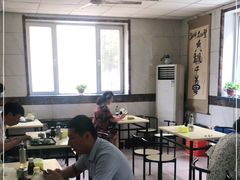 大堂-万盛园炖肉馆(云峰店)