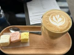 -亚龙湾喜来登·美景台大堂吧