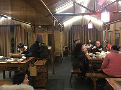 大堂-好汉锅园林秘制老火锅 柴火霸王鸡(金沙店)