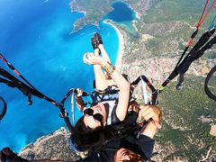 -费特希耶滑翔伞