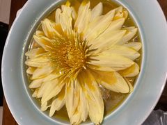 八功德水松茸菌菇莲花汤-福慧慈缘素食餐厅(王府井店)