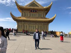 -峨眉山报国寺