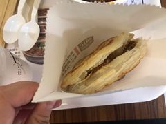 -荀记肉夹馍(三八家乐福店)