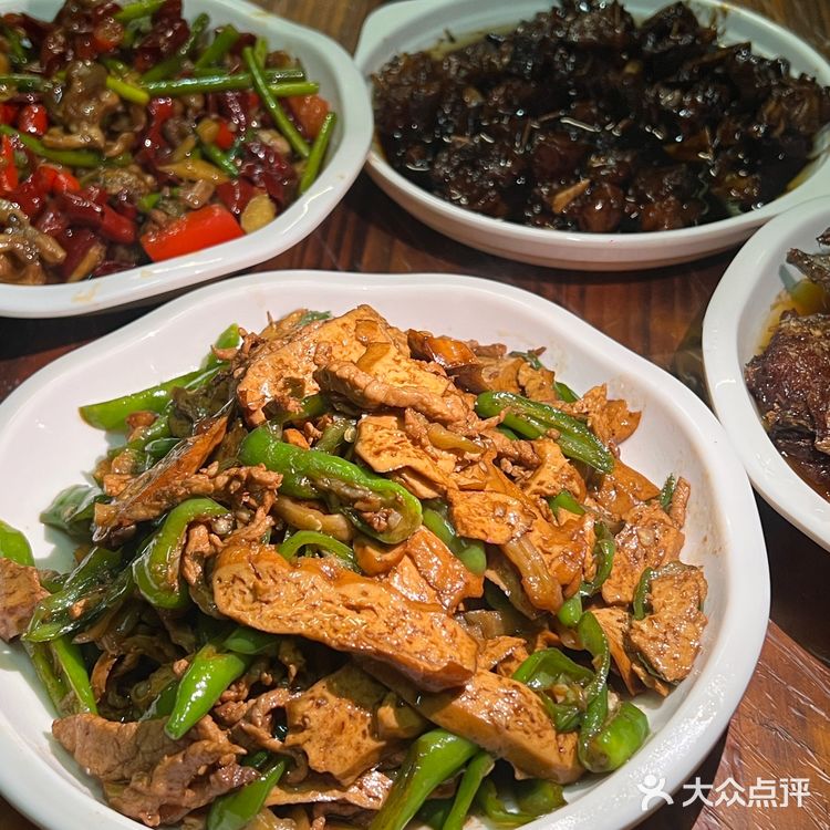 南昌！藏在居民楼烧菜馆！本地人带路才吃上！