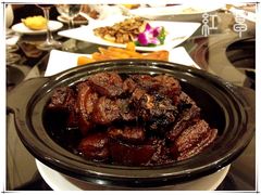 黄鱼鲞烧红烧肉-院落创意菜