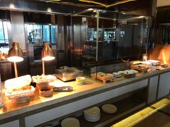 自助取餐区-大中华希尔顿酒店-念自助餐·嗨啤·小龙虾