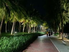 -万绿园