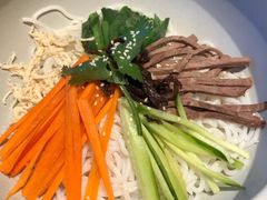 -云海肴·汽锅鸡·云南菜(天山百盛优客店)