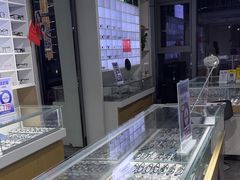 -宝视友眼镜·平价精准配镜(同德悦中心店)