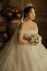 点击看大图 -挪娅婚纱摄影皇家会所