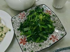 素拌小白菜-清宫宴酒楼·计氏松枝包子