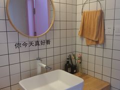 -nana showroom娜娜家服装店