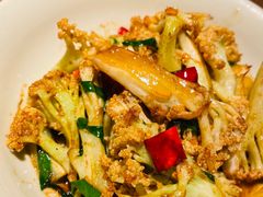 -吃饭皇帝大土家民族菜(正大广场店)