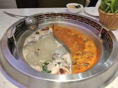 -渝悦花田·大骨火锅(尚贤居店)