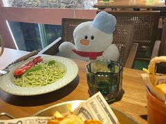 -Dragon Pizza•圆脸龙披萨·牛排餐厅