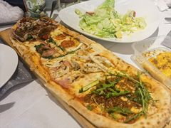 巨人披萨-弘雅饭店