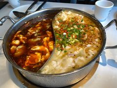 -德林酸菜鱼火锅(南丹店)