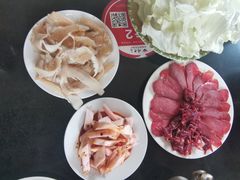 -周老三跷脚牛肉·全牛火锅(非遗传承店)