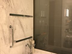 -上海滴水湖皇冠假日酒店