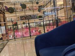 -梅龙镇广场